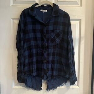 Beachlunchlounge brand size M button down shirt